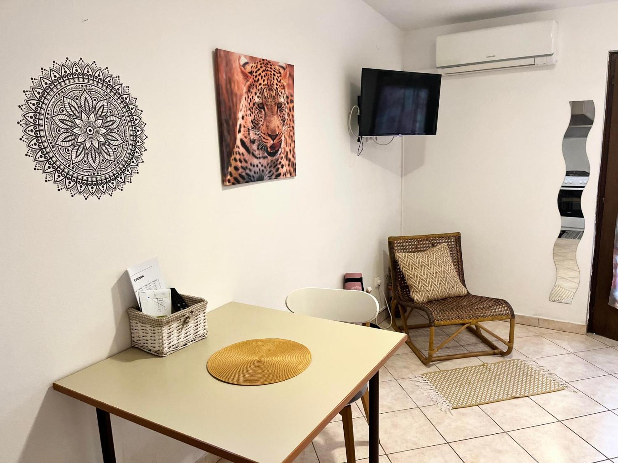 Biba Apartments พูลา ภายนอก รูปภาพ