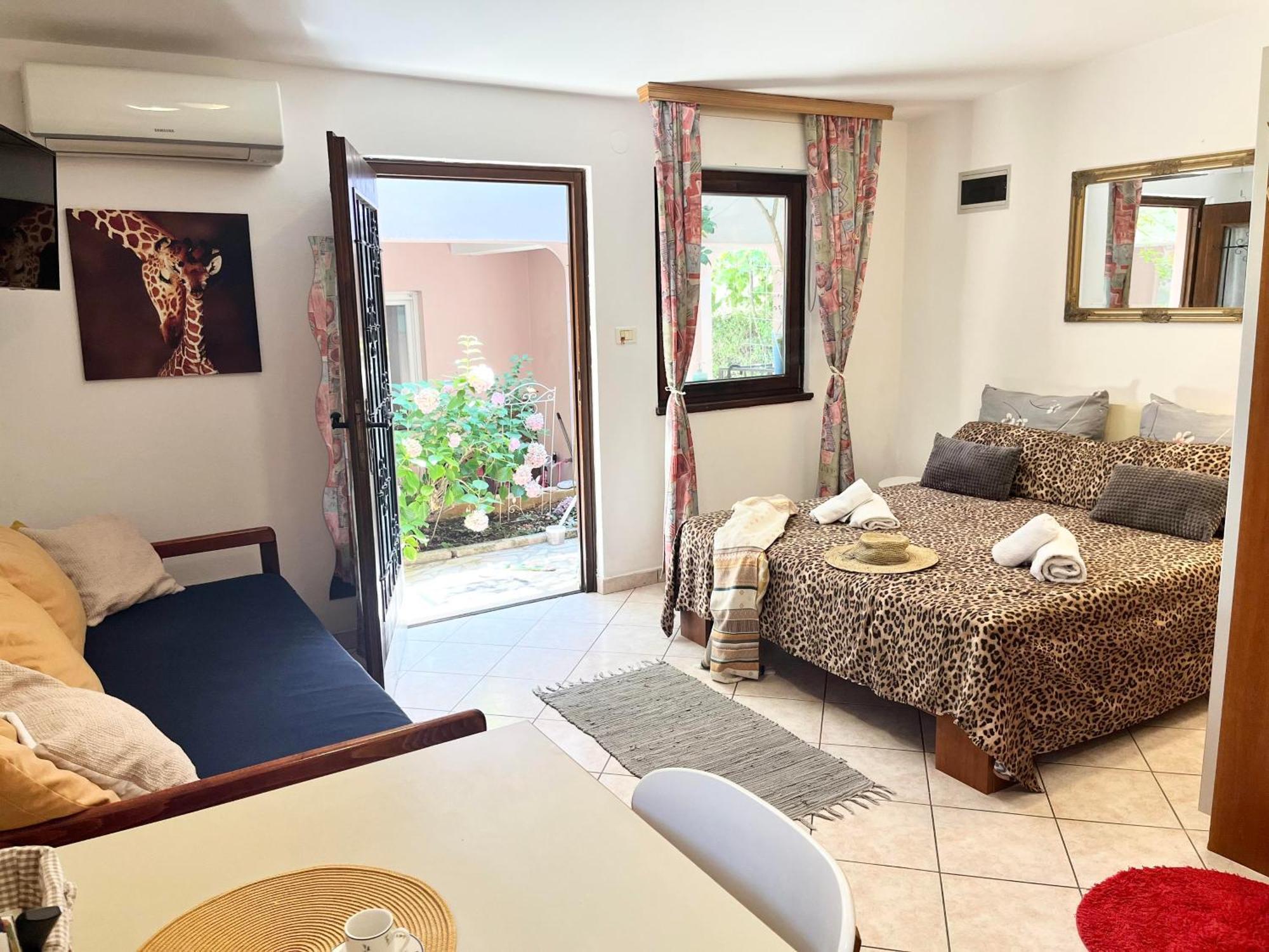 Biba Apartments พูลา ภายนอก รูปภาพ